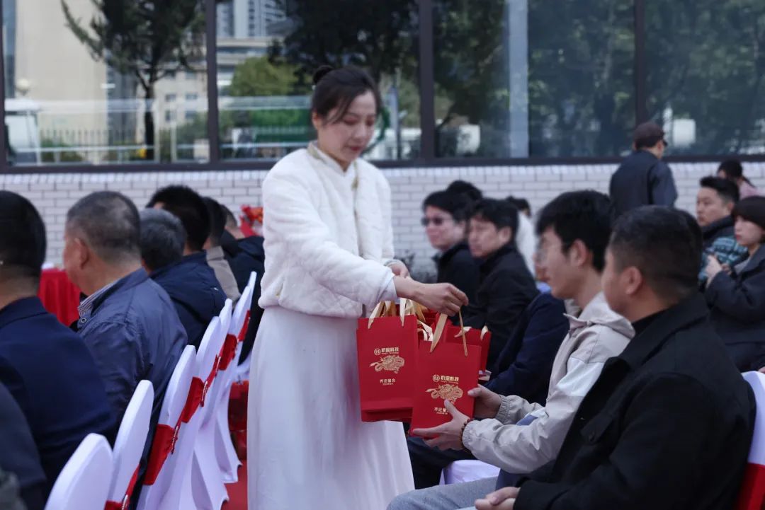 喬遷大(dà)吉丨新址起“杭”，共繪藍“途”